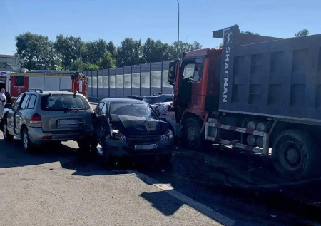 Массовая авария с 17 машинами ограничила движение под Нижним Новгородом