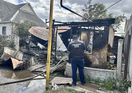 Пожар в цыганском районе: ЧП в Батайске унесло жизни двух детей