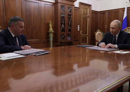 В Кремле анонсировали встречу Путина с одним из губернаторов