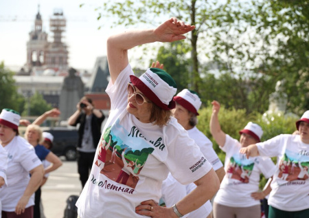 Как записаться на «Московское долголетие» и что есть в Подмосковье