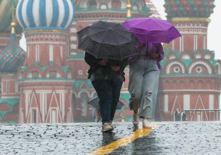С грозами, но без аномалий: погода в Москве и Петербурге 6–12 июля