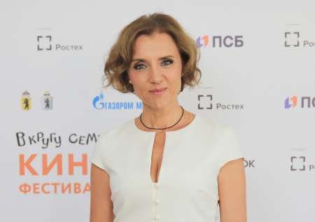 Алферова рассказала, где черпает силы в сложные времена