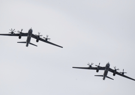 Появление российских Ту-142 заставило Великобританию поднять авиацию