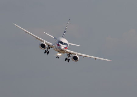 В ОАК раскрыли стоимость замены французских двигателей на SSJ-100