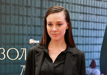 Звезда сериала «Универ» застряла над ущельем в Сочи во время ливня