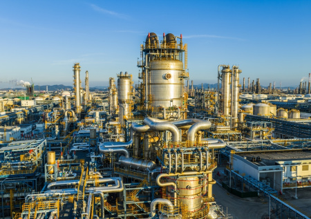 РФ начнет импортировать нефтепродукты в июле