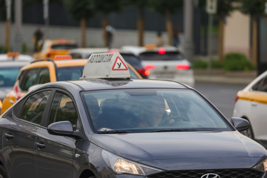 На что обратить внимание при выборе автошколы: автопарк, близость к дому, цена