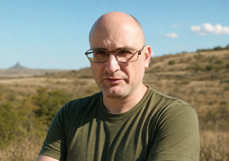 «Побежишь — догонит»: военврач Евич о смерти на фронте, вере в окопах, СВО