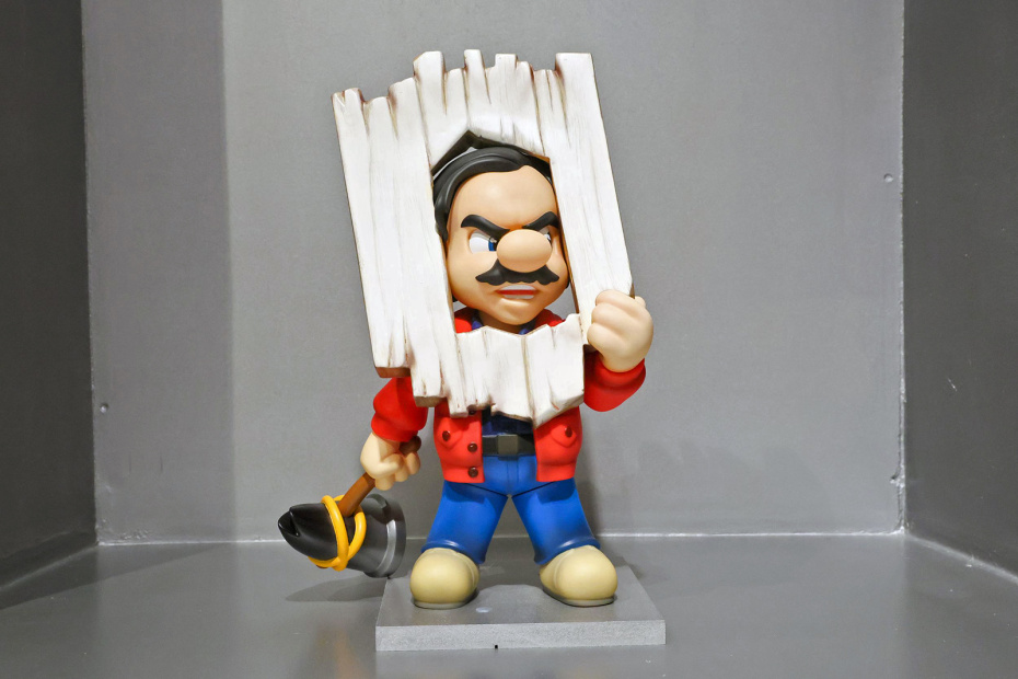 Выставка дизайнерских игрушек Super Toys в ДК «Кристалл» в Москве