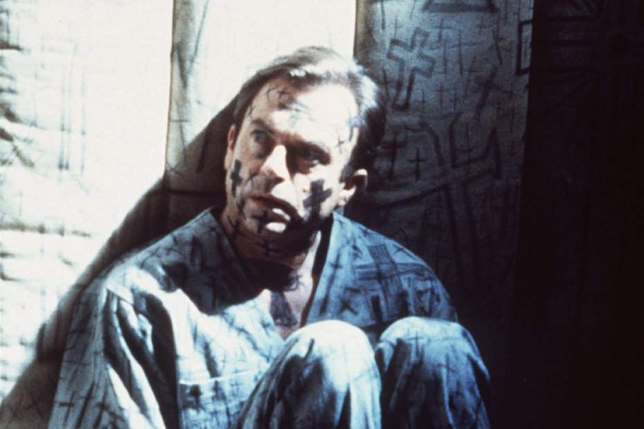 Сэм Нилл, кадр из фильма «В пасти безумия», 1994 год