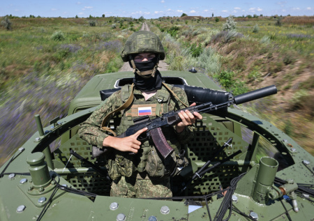 Ракеты кошмарят Киев, все в дыму, скорые повсюду: удары по Украине 14 июля