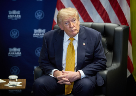 Трамп оказался в восторге от шайбы Путина
