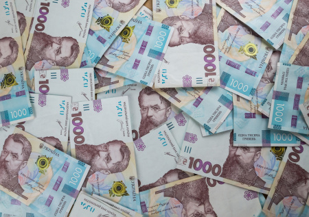 Нацбанк Украины изменит шрифт на новых купюрах из-за связи с Россией