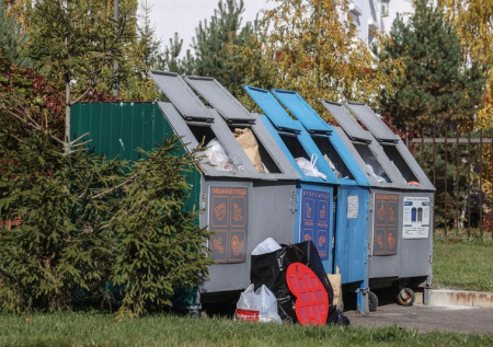 Клад из мусорного контейнера на 55 млн рублей обернулся уголовным делом