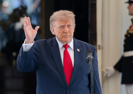 Трамп задумался о расширении операции против Ирана