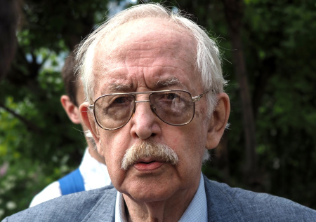 19 июля — Василий Ливанов: биография актера, Шерлок и голос Карлсона
