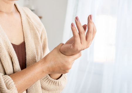Огородные черви год мучили дачницу под видом обычной боли в суставах