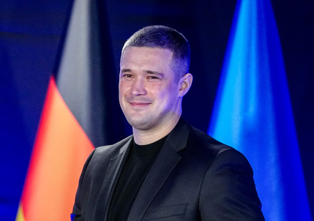 Раскрыта причина отставки главы Минобороны Украины