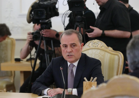 Байрамов анонсировал возобновление прямых рейсов между РФ и Азербайджаном