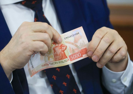 Экономист ответил, куда выгоднее всего вкладывать деньги
