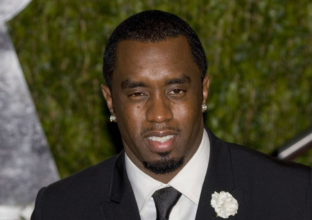 Юристы P. Diddy попросили дать им больше времени на защиту