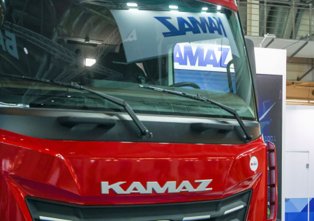 Названа дата запуска полностью беспилотных грузовиков КамАЗ