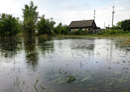 В одном городе объявили штормовое предупреждение из-за паводка