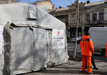 Жителей Одессы оставили без укрытия во время воздушной тревоги