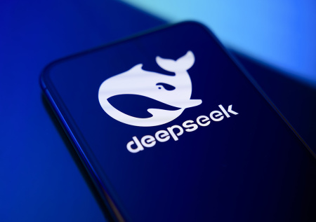 Москвичку уволили из-за нейросетей: DeepSeek, разглашение тайны