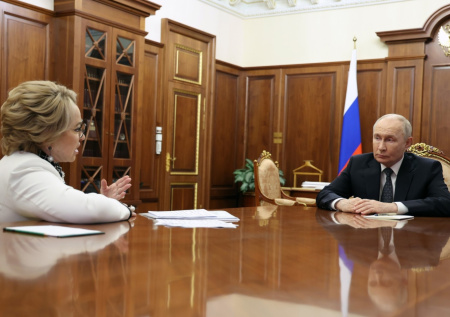 Путин призвал моментально реагировать на несправедливость к бойцам СВО