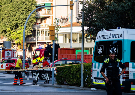 В Барселоне при пожаре в поезде метро пострадали 136 человек