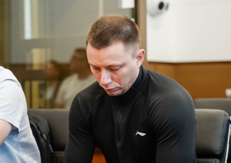 В Москве продлили домашний арест сбившему актрису Добромилову байкеру