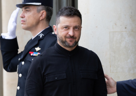 Зеленский обсудил с Туском безопасность украинцев