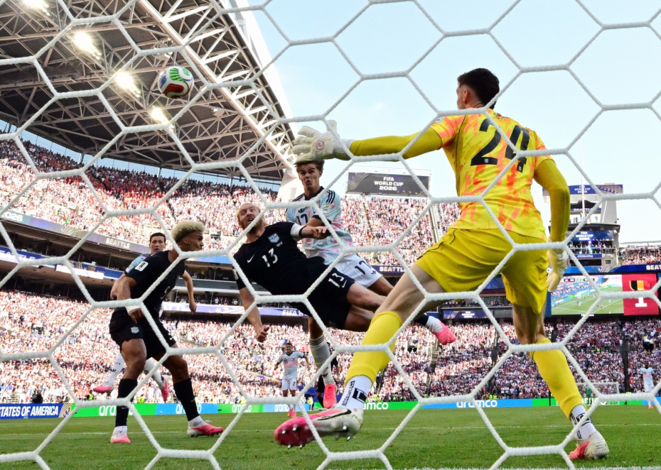 Cборные США и Бельгии во время чемпионата мира по футболу FIFA 2026