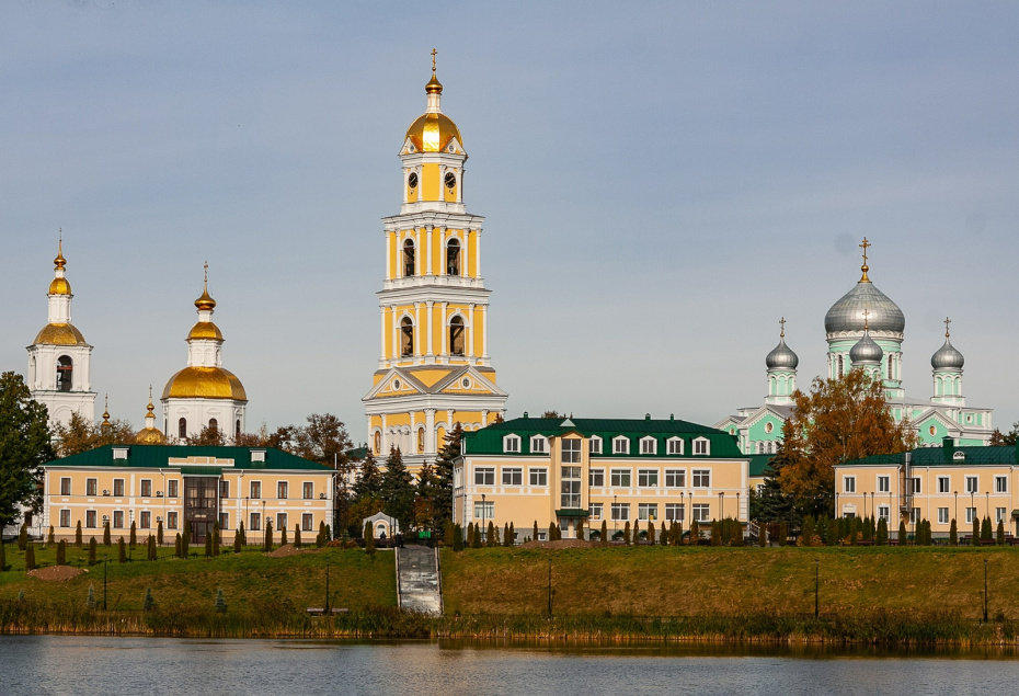 Свято-Троицкий Серафимо-Дивеевский женский монастырь, село Дивеево, Нижегородской области