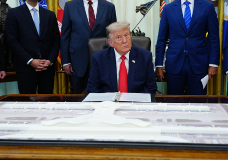 Политолог ответил, сможет ли Трамп сделать США великой арктической державой
