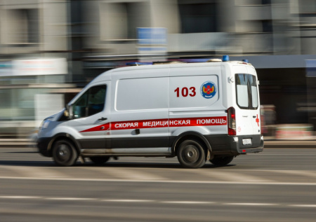 Лифт рухнул на рабочего в Москве