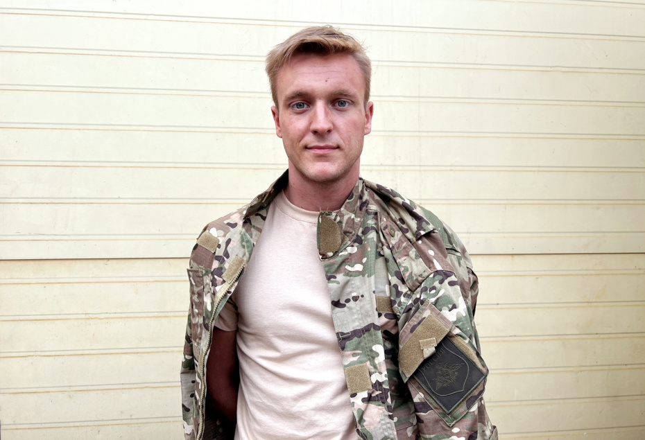 Актер Севастьян Смышников