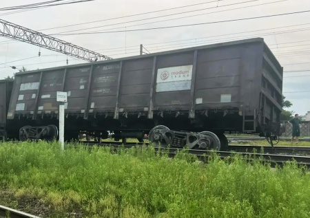 Три вагона с углем сошли с рельсов на железной дороге в Приамурье