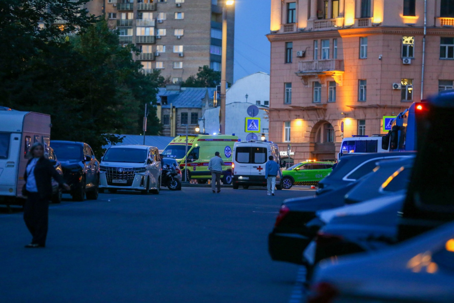 Обстановка возле ресторана на Кудринской площади после взрыва