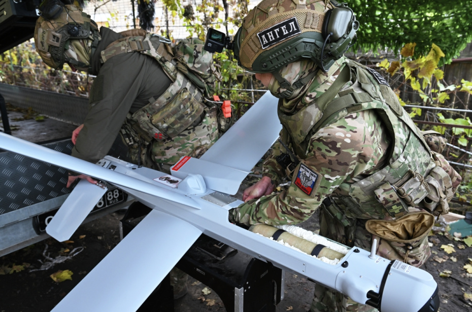 Военнослужащие расчета БПЛА «Ланцет»