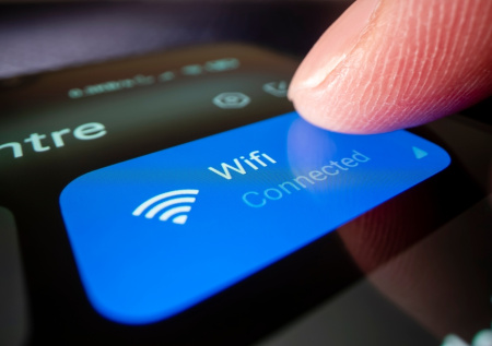 Россиян предупредили об опасности открытых Wi-Fi-сетей