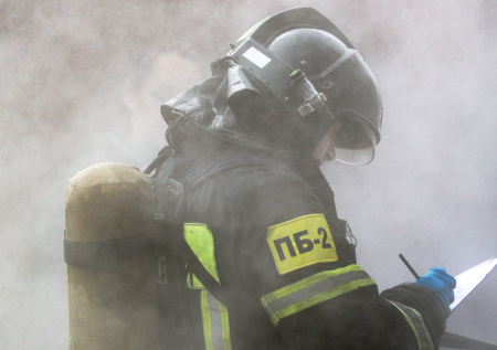 Склад Wildberries объят огнем после атаки БПЛА