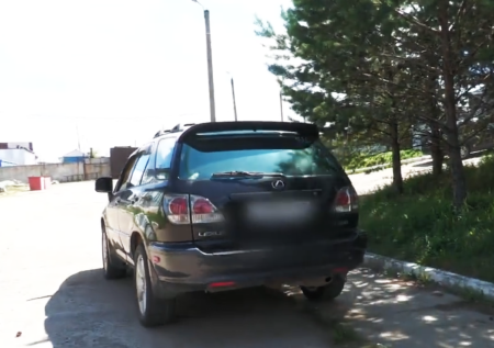 Похищенный в 2005 году Lexus нашли в Иркутске и вернули владельцу