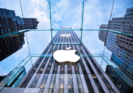 Apple подала в суд на власти Великобритании