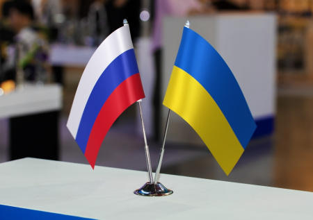 Политолог оценил вероятность начала переговоров РФ и Украины до конца года