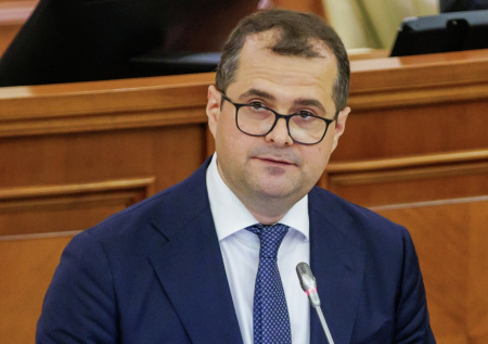 Власти Молдавии расследуют скандальный въезд делегации талибов в страну