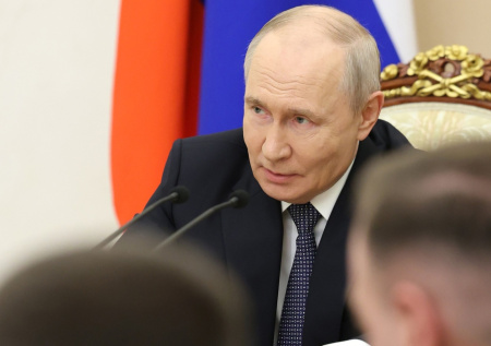 Военэксперт объяснил смысл кадровых перестановок в командовании ВС России