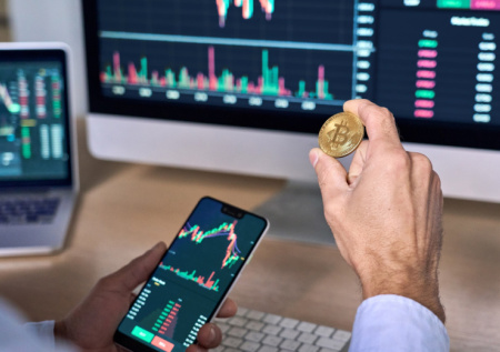 Министр обороны Британии получает донаты на криптокошелек