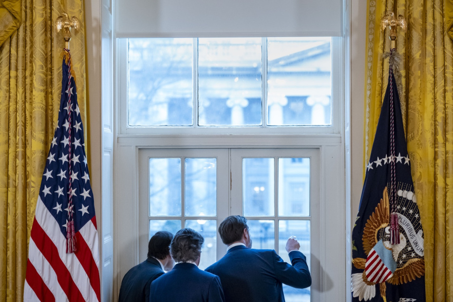 Марко Рубио, Дуг Бургум и Джей Ди Вэнс в Овальном кабинете США